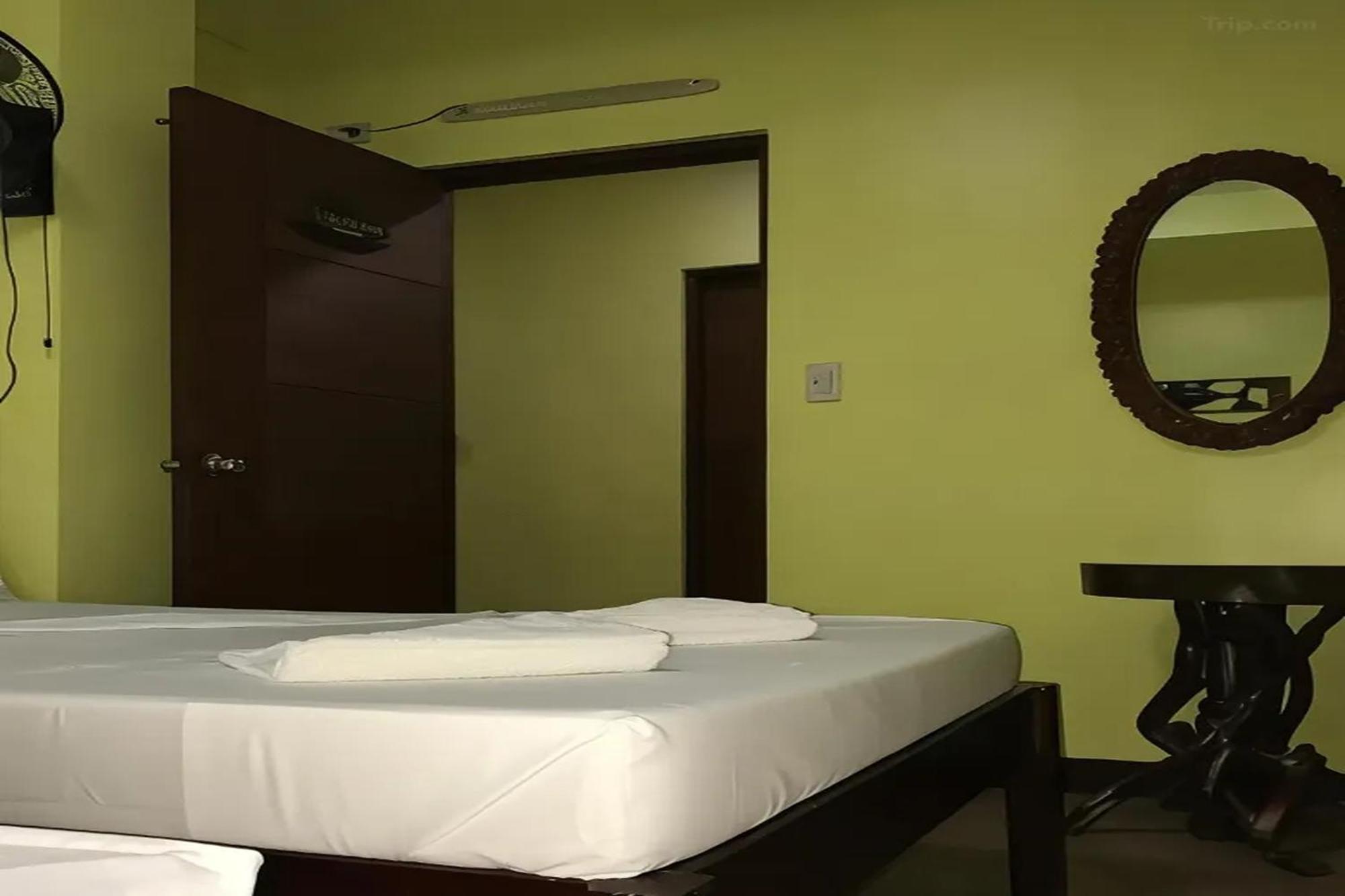 Luis Bay Travellers Lodge Coron Eksteriør bilde