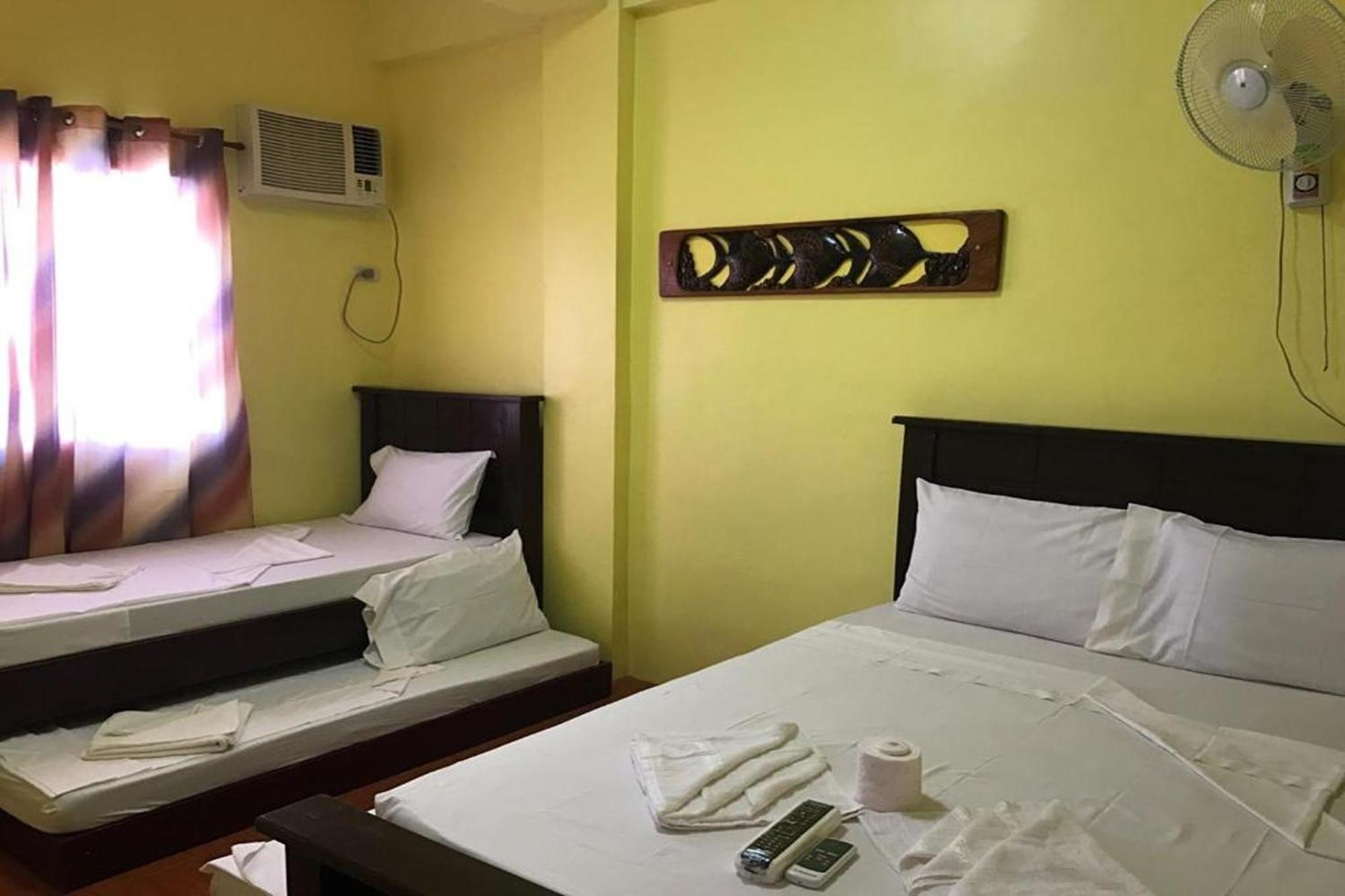 Luis Bay Travellers Lodge Coron Eksteriør bilde