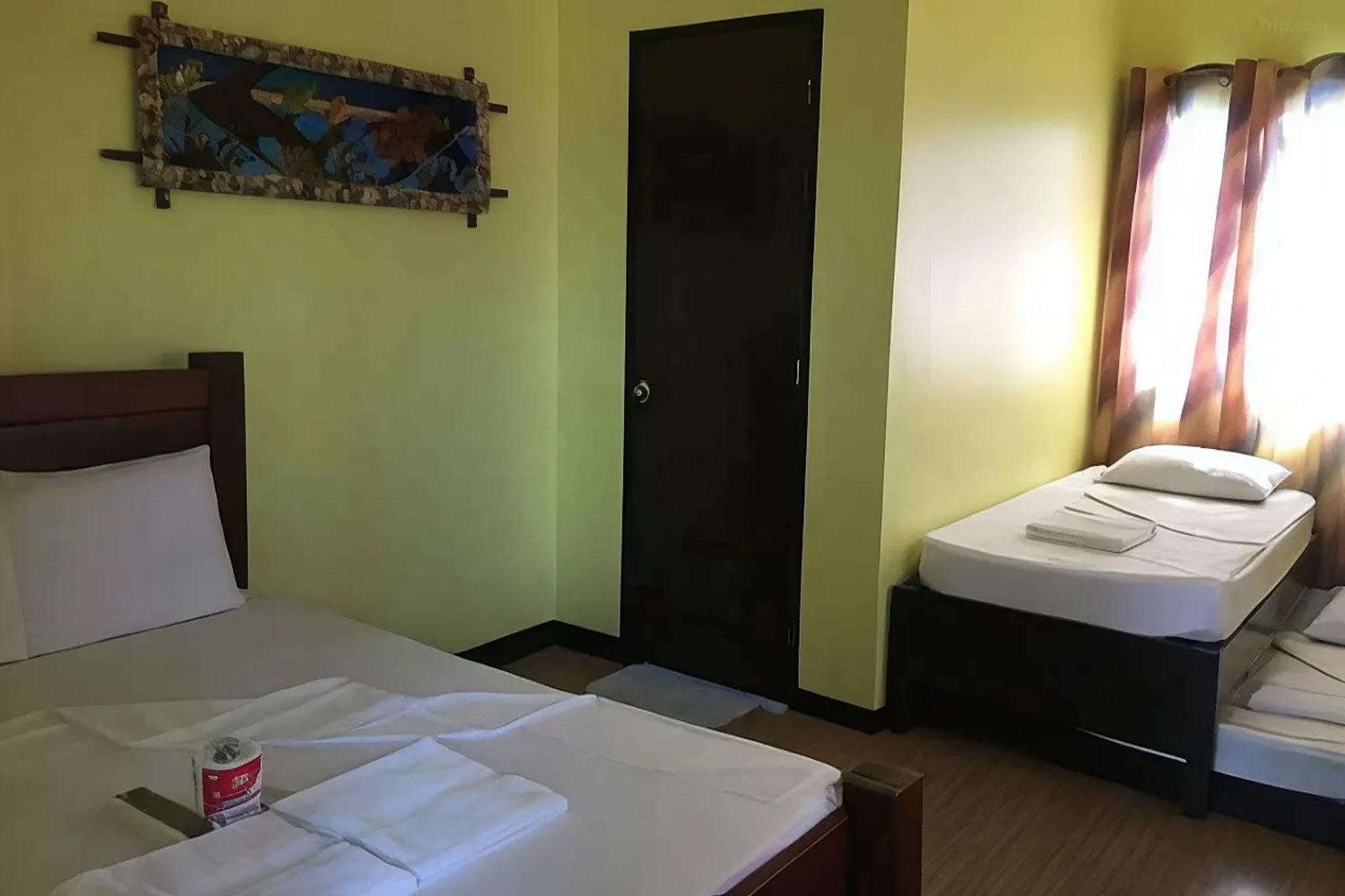 Luis Bay Travellers Lodge Coron Eksteriør bilde