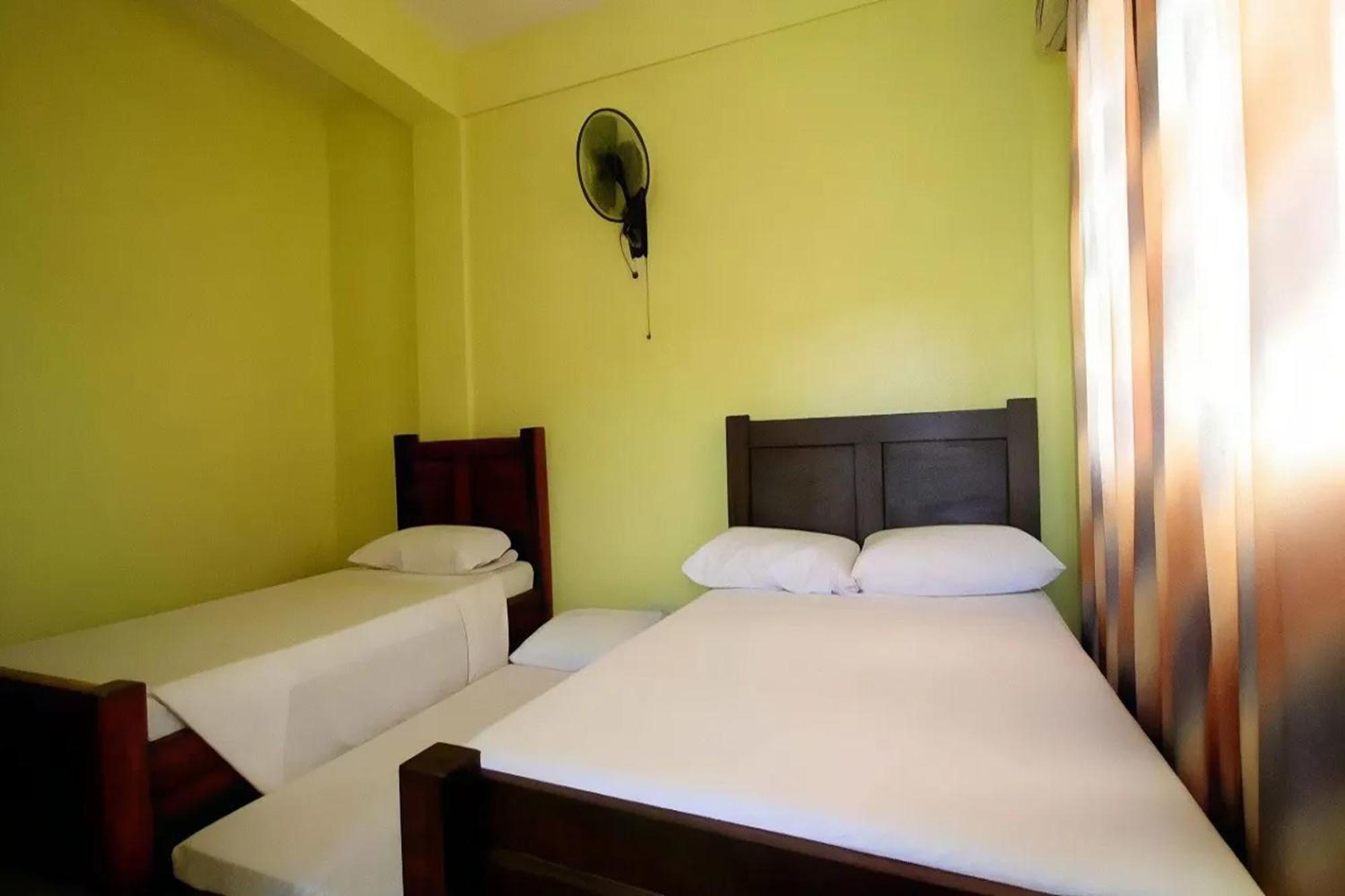 Luis Bay Travellers Lodge Coron Eksteriør bilde