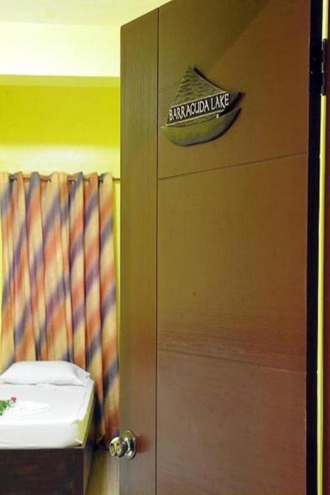 Luis Bay Travellers Lodge Coron Eksteriør bilde