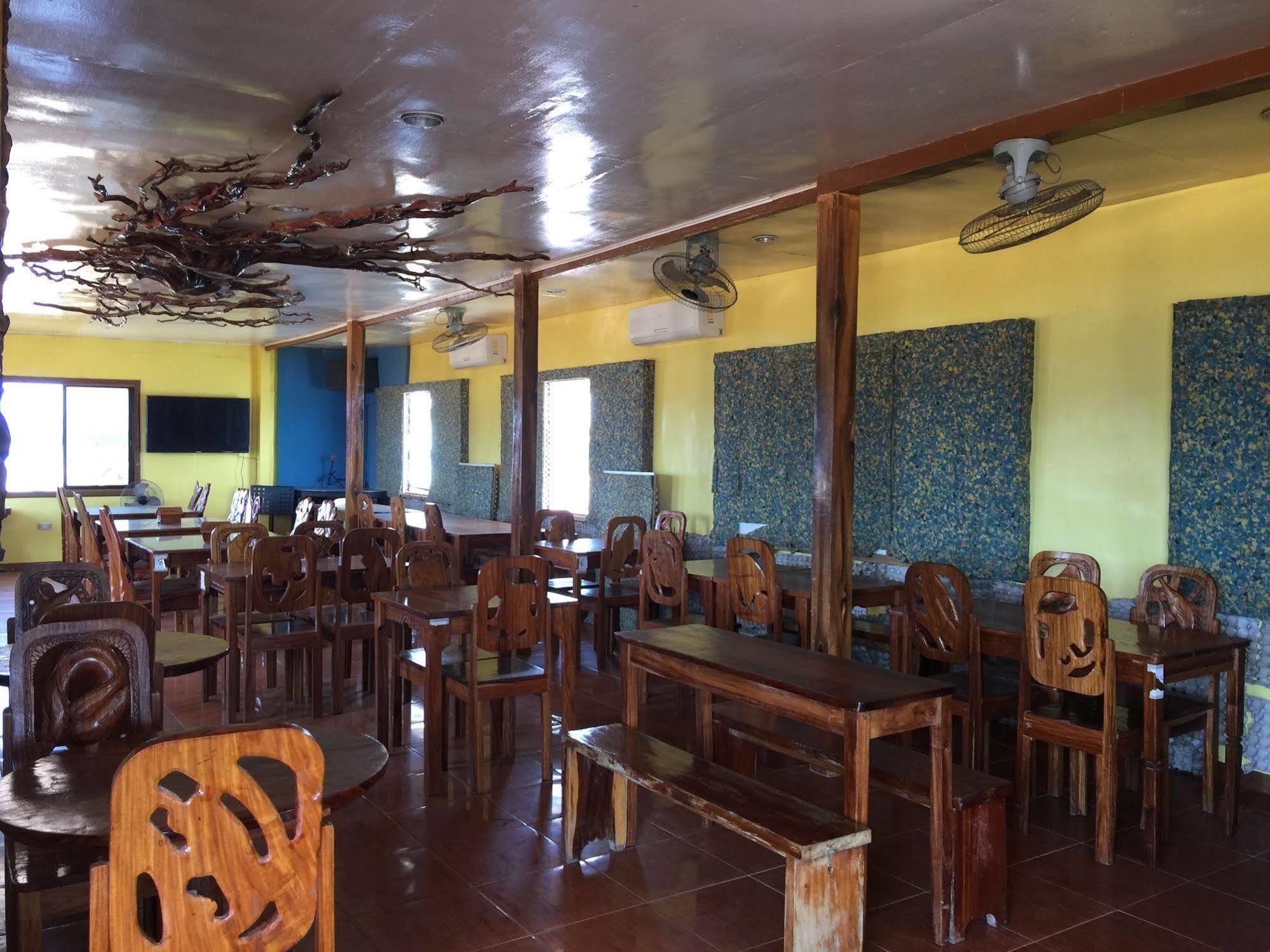 Luis Bay Travellers Lodge Coron Eksteriør bilde