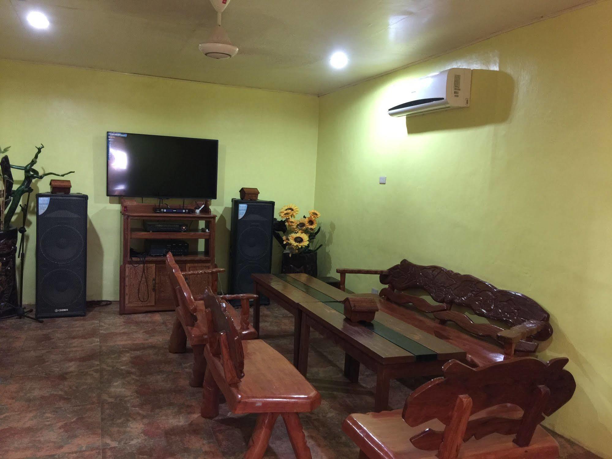 Luis Bay Travellers Lodge Coron Eksteriør bilde